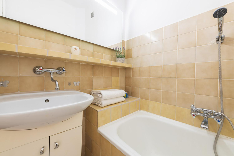 Bathroom, Zbawiciela Square P&O Serviced Apartments, Warsaw