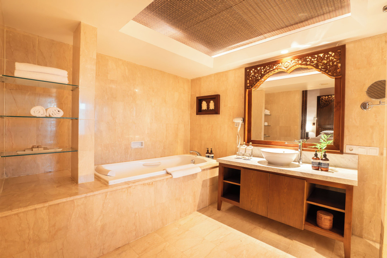 Bathroom 7