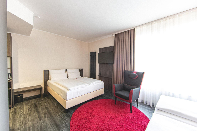 Bedroom 15