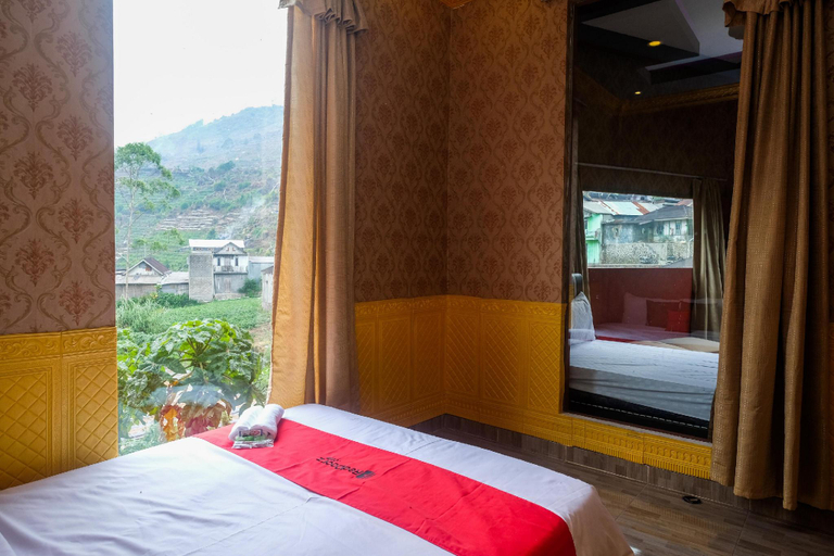 Bedroom 13