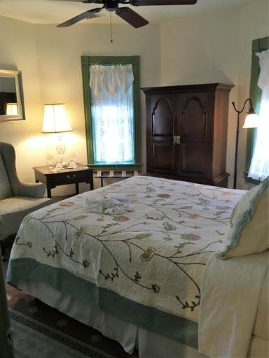 2, Parsonage Inn Bed and Breakfast, Talbot