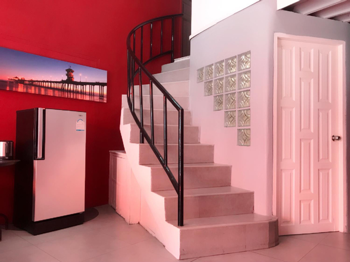 Others 4, Red Samed Party House, Muang Rayong