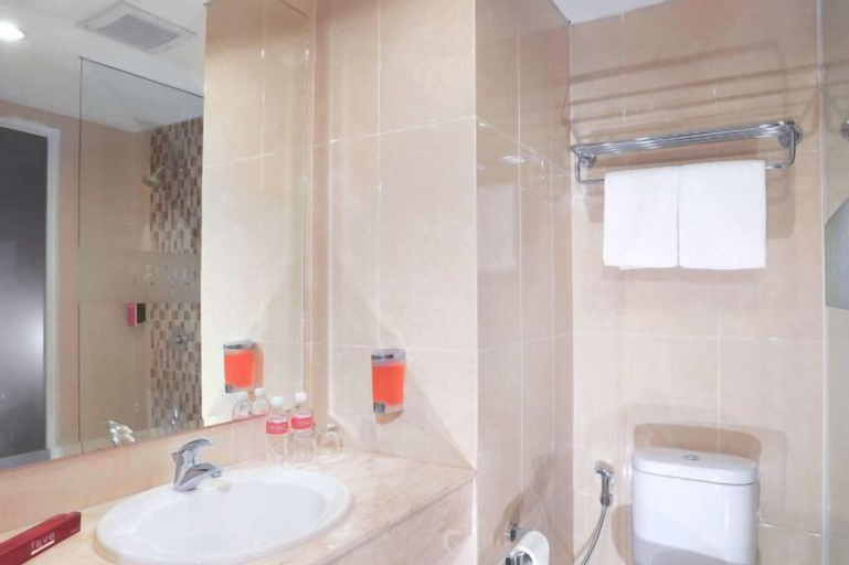 Bathroom 6
