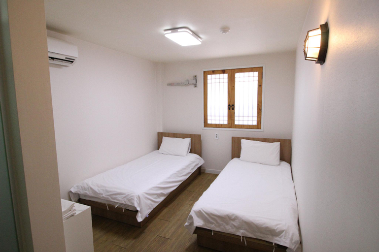 Bedroom 15