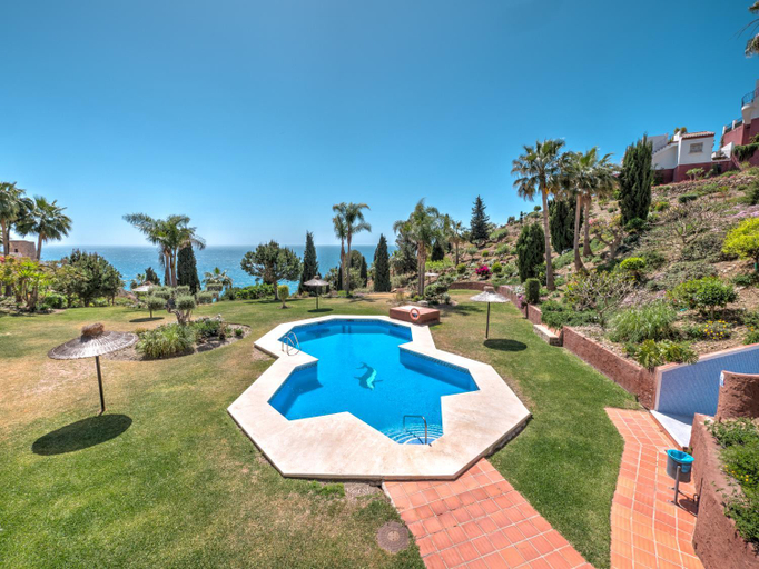 Sport & Beauty, Amazing villa with magical view and pool in Nerja, Málaga