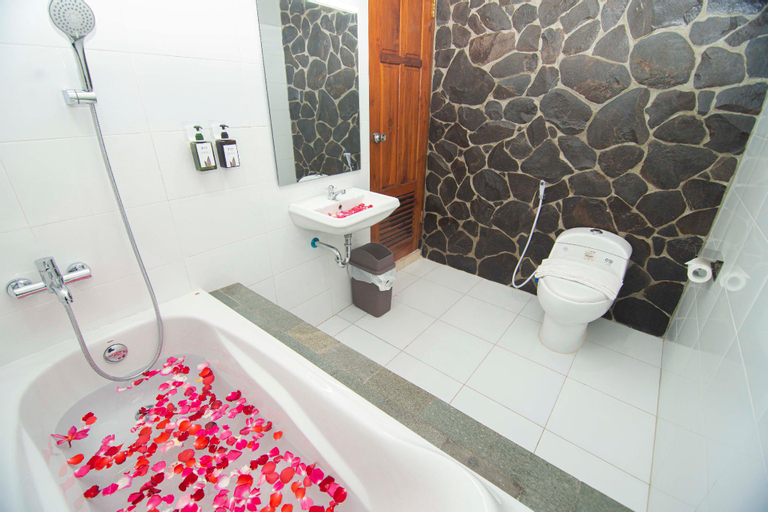 Bathroom 3