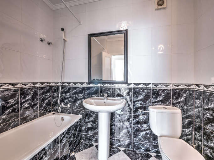 Bathroom 3, Amazing villa with magical view and pool in Nerja, Málaga