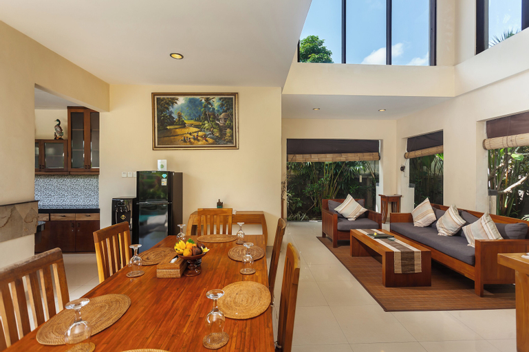 Dining Room 4