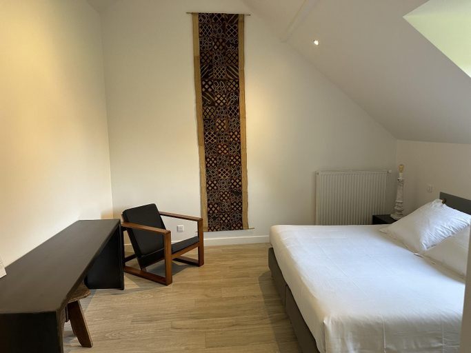 Bedroom, Hameau Les Gaties, Yonne