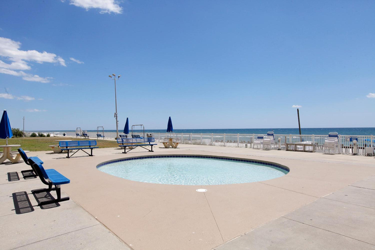 Sport & Beauty 2, Regency Towers by Panhandle Getaways, Bay