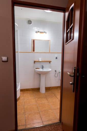 Bathroom 3, Hotel Staromiejski, Krasnystaw