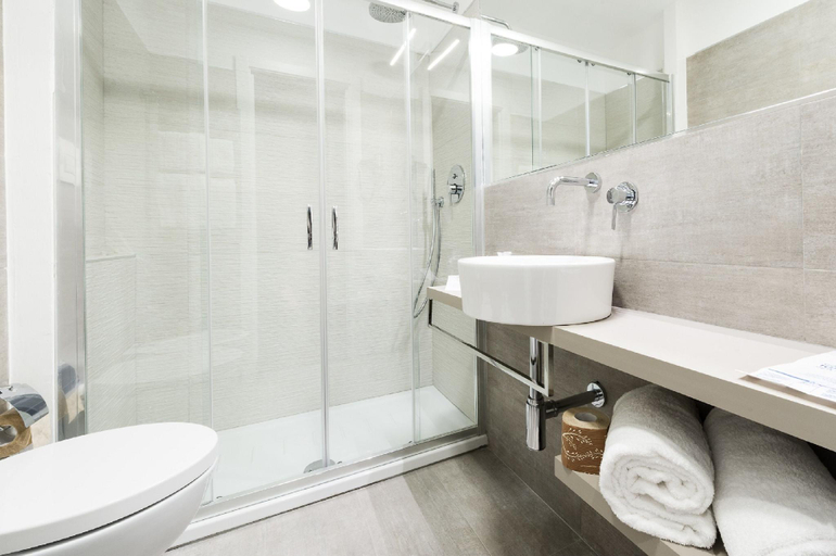 Bathroom 5