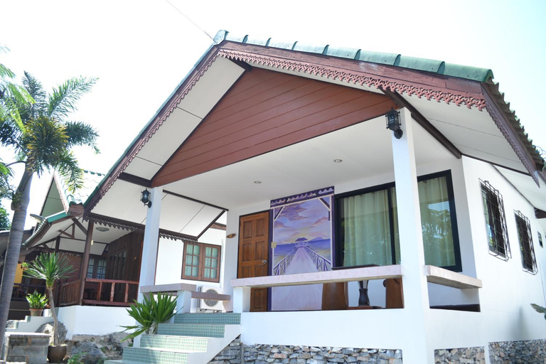 Others 5, Benjaporn Bungalow, Koh Si Chang