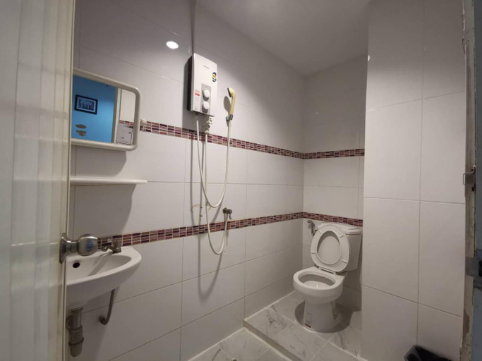 Bathroom 5, Ban Kaew Guesthouse Songkhla, Muang Songkhla