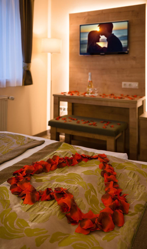 Bedroom 3, Hotel Honti Wellness es Konferencia Szalloda, Szentendre