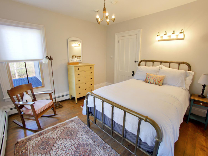 Others 5, Mill Pond Inn, Schoharie