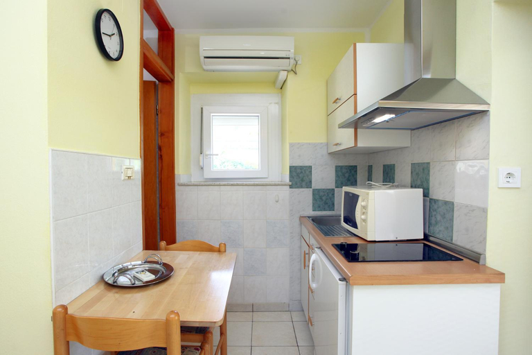 Others 4, DINO apartma studio in soba - DINO Apartment Studio and Room, Izola