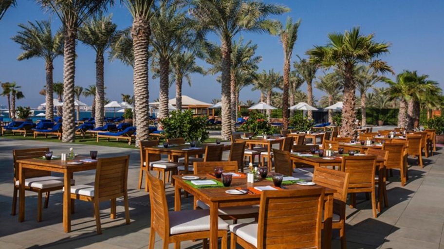 Others 3, Stunning 5* 4BR-Oceanfront-Apartment, Dubai