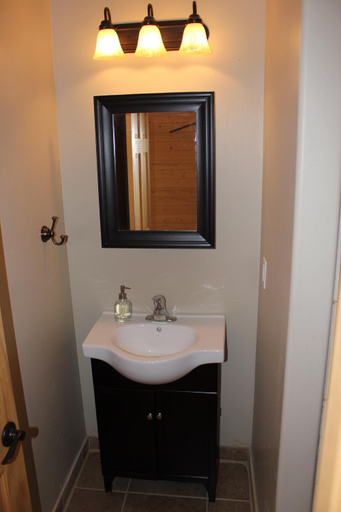 Bathroom 1, Sevier River Ranch & Cattle Company, Garfield