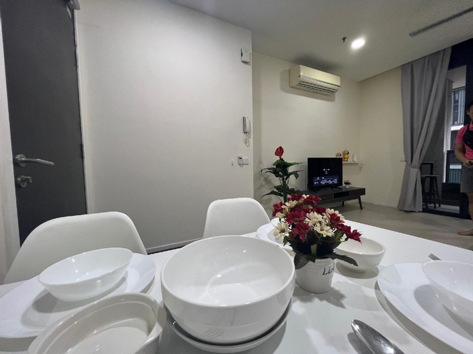 Dining Room 9