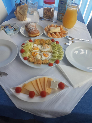 Food & Drinks 5, Apartments Ars Vivendi, Okrug