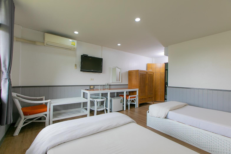 Bedroom 8