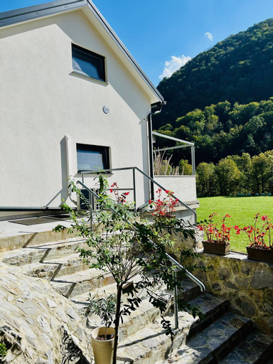 HOLIDAY HOUSE - River Baca, Tolmin