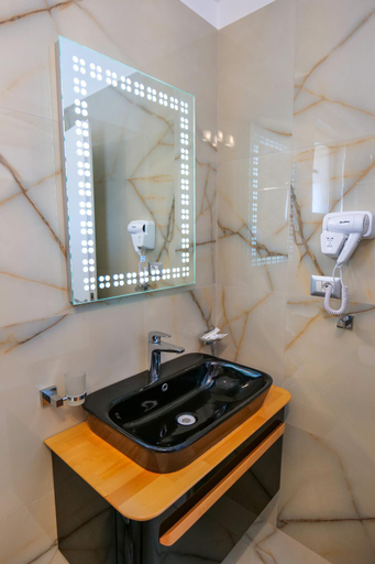 Bathroom 3, Three Islands Hotel Of Ksamil, Sarandës