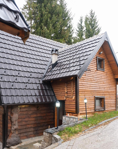 Others 5, Villa Zagorka and mountain houses A, M, D, Raška