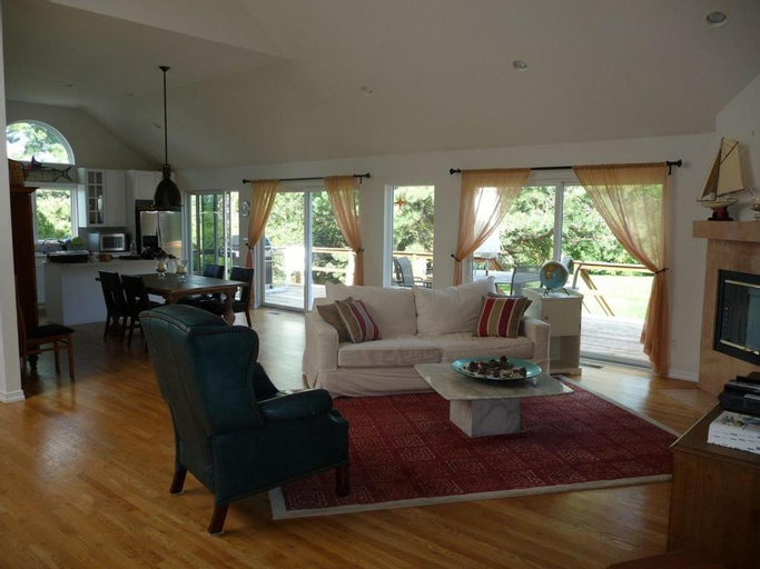 Others 4, Villa Revello - Luxury with pool, Suffolk