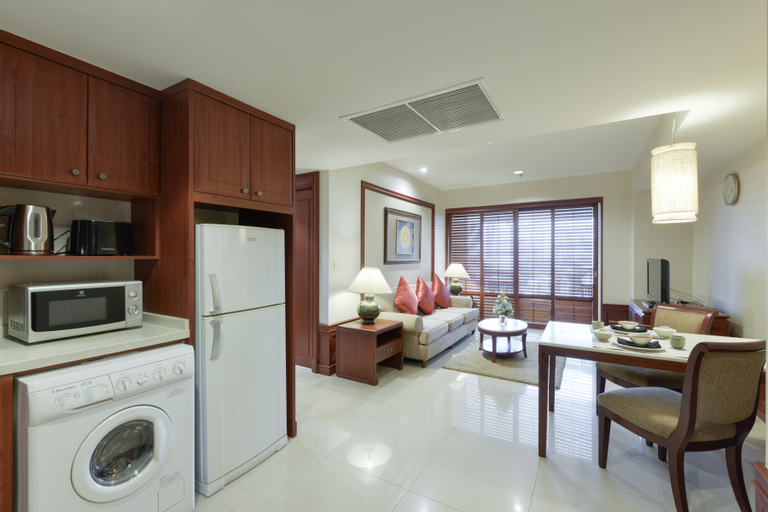 Dining Room 25