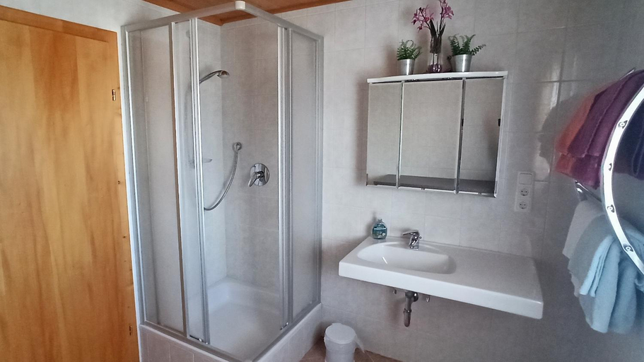 Bathroom 3, Apartment Guem, Imst