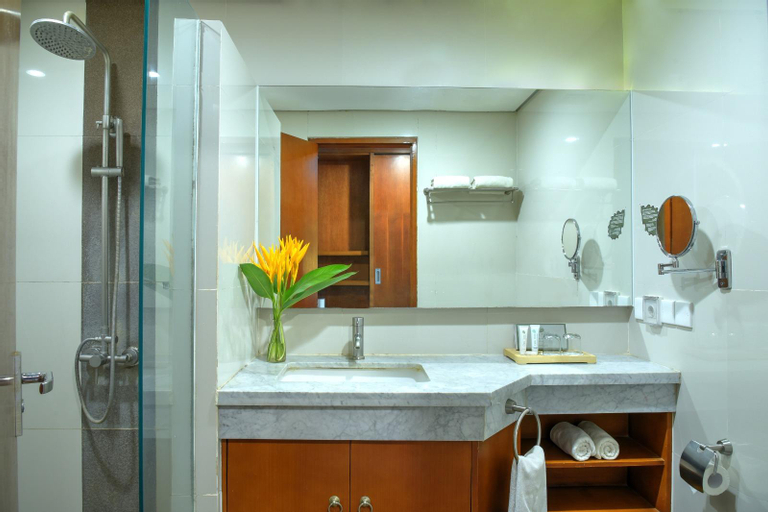 Bathroom 8