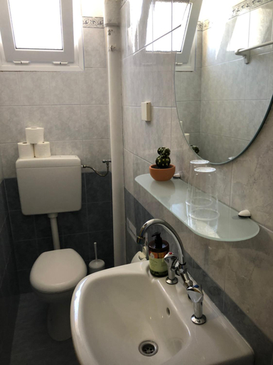 Bathroom 3, Platanos Rooms, South Aegean