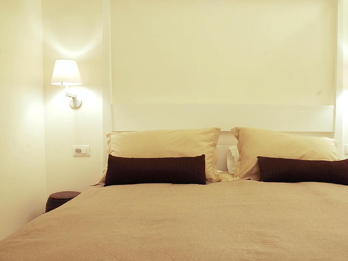 Bedroom 2, Pantheon Suites Rome 2, Rome