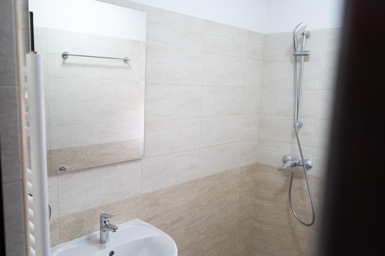 Bathroom 3, Cazare Vila GOG - Rm Valcea-Salina Ocnele Mari- Motorcycle-friendly accommodation, Ramnicu Valcea