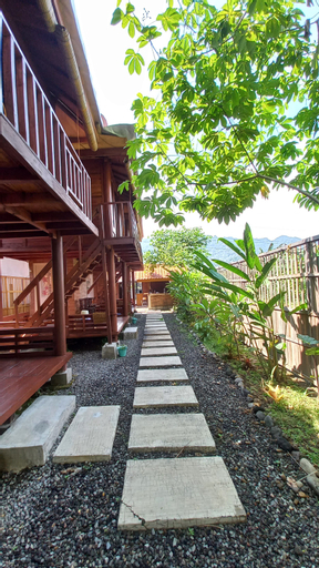 Exterior 5