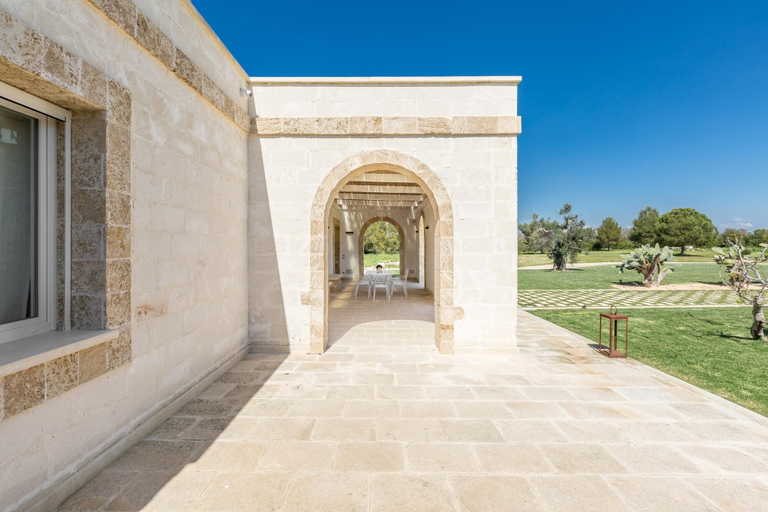Others 4, 3841 Petricore - Monolocale by Barbarhouse, Lecce
