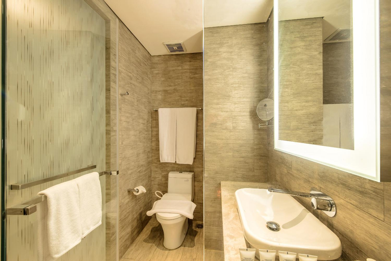 Bathroom 9