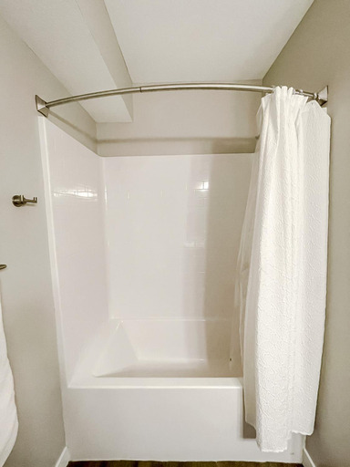 Others 3, Sleepover Premier Downtown Des Moines Apartments, Polk