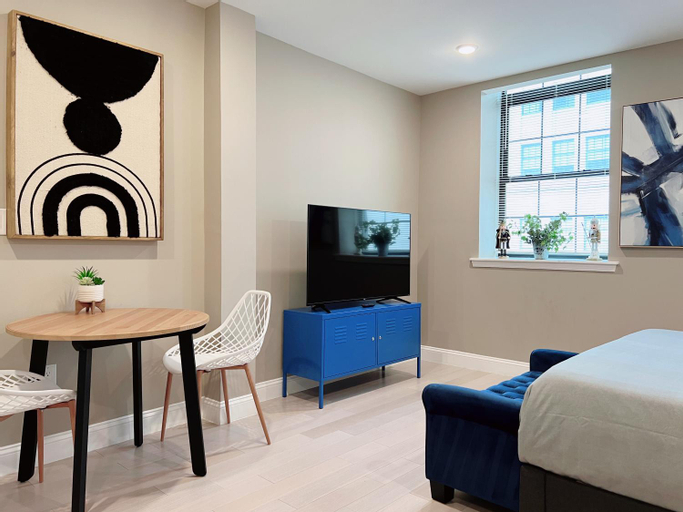 Bedroom 25