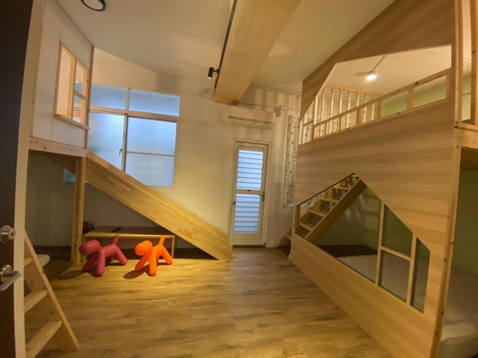 Others 5, Hide-and-Seek Cat Family Full House Homestay, Tainan
