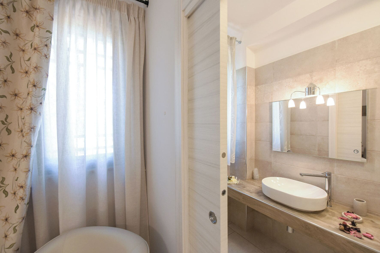 Bathroom 3, Villa Adriatica Near Ostuni Puglia, Brindisi