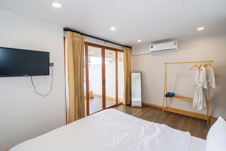 Bedroom 2, De' Ocean land, Pattaya