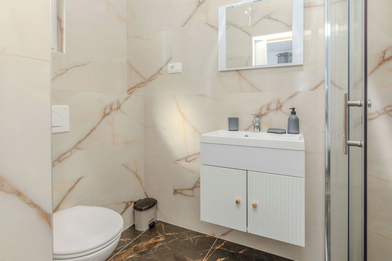 Bathroom 4, Villa Tonina, Vir