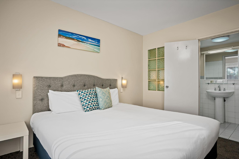 Bedroom 12