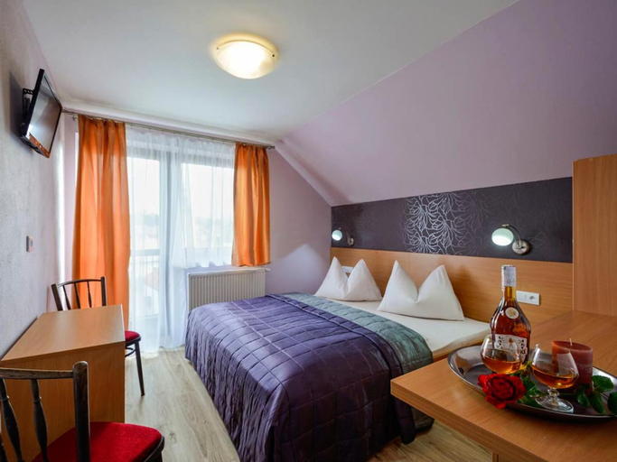 Others 3, Ubytovanie pod Tatrami, Poprad