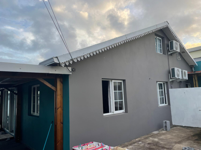 Others 3, Chambre dans notre villa avec piscine, Bras-Panon