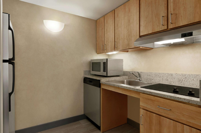 Dining Room 8