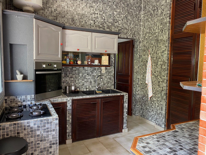 4, Villa & Bungalow 'Coco des sables' les pieds dans l'eau, Saint-Paul